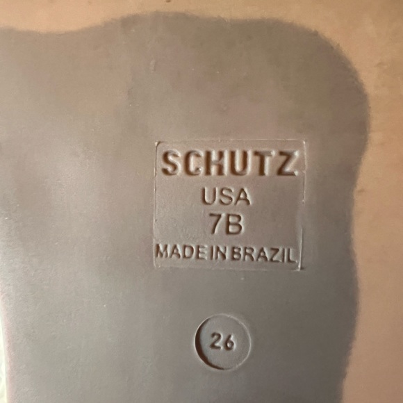 Schultz Studded Raffia Sandals. Size 7. - Picture 5 of 5